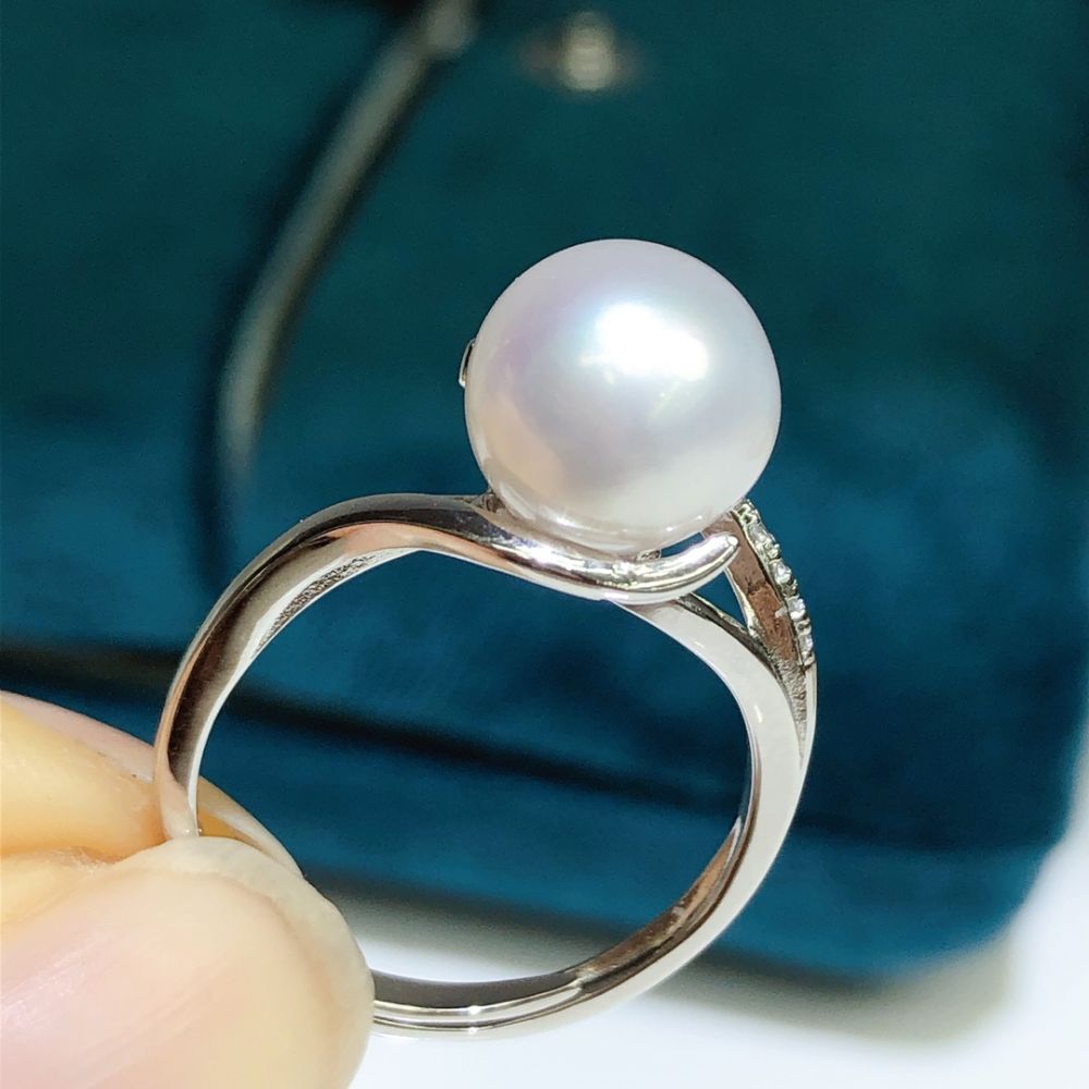 Picture of Natural freshwater pearl ring
