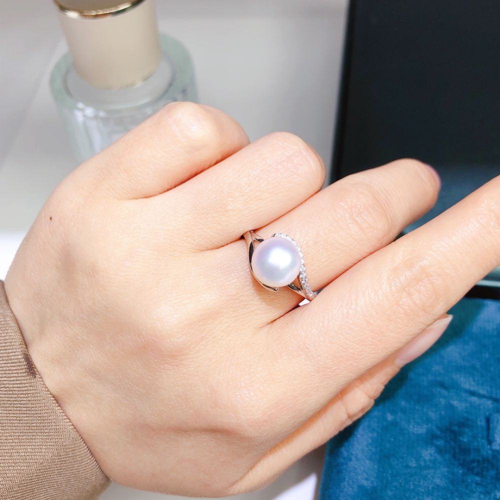 Picture of Natural freshwater pearl ring