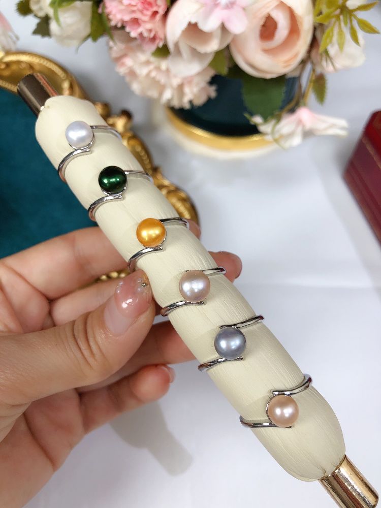 Picture of Natural freshwater pearl ring