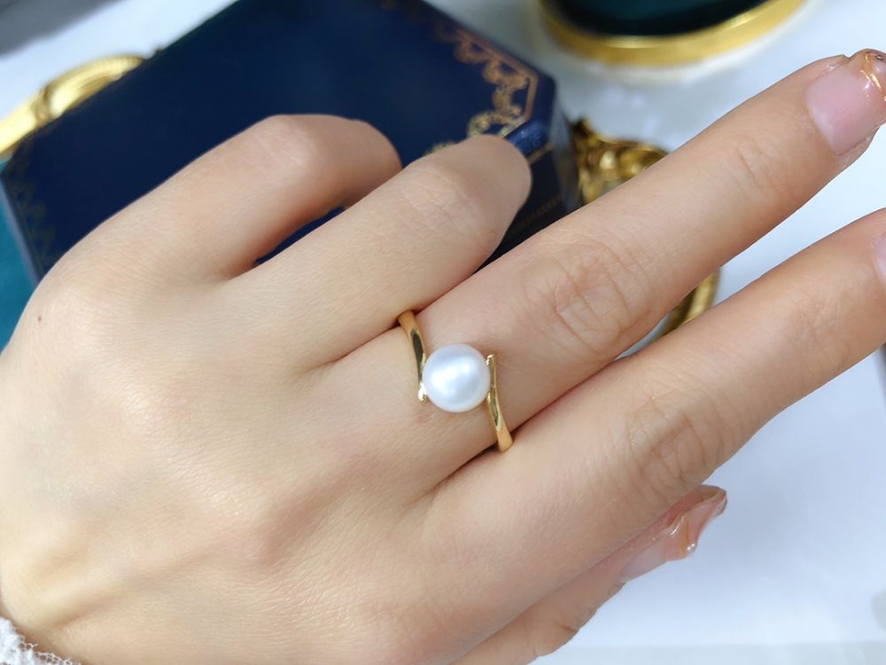 Picture of Natural freshwater pearl ring