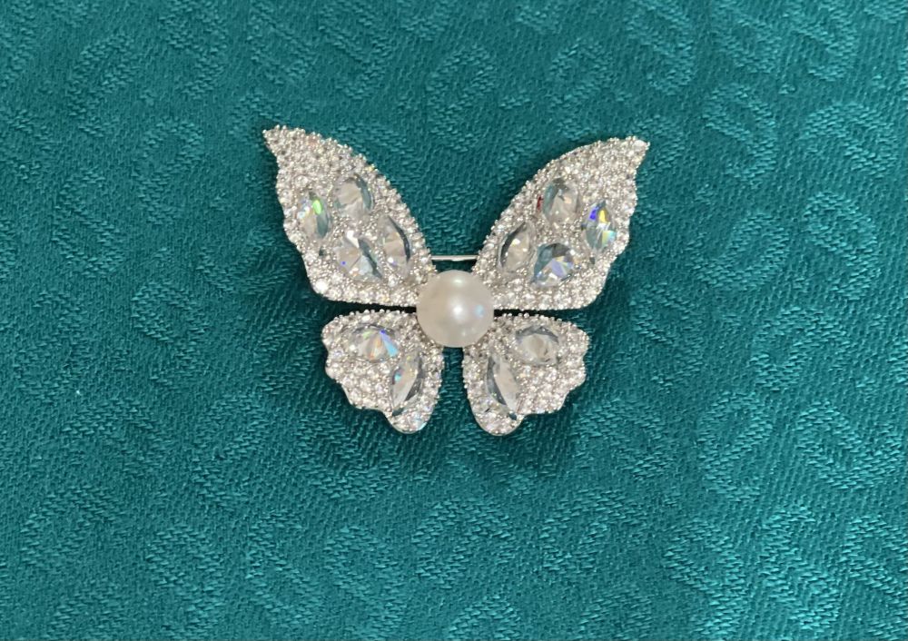 Picture of Natural pearl butterfly brooch