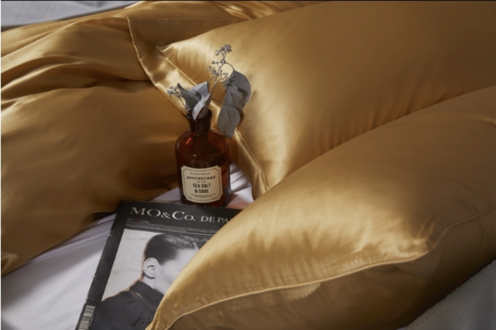 Picture of CATHAYA  Silk Pillowcase YHIP46100