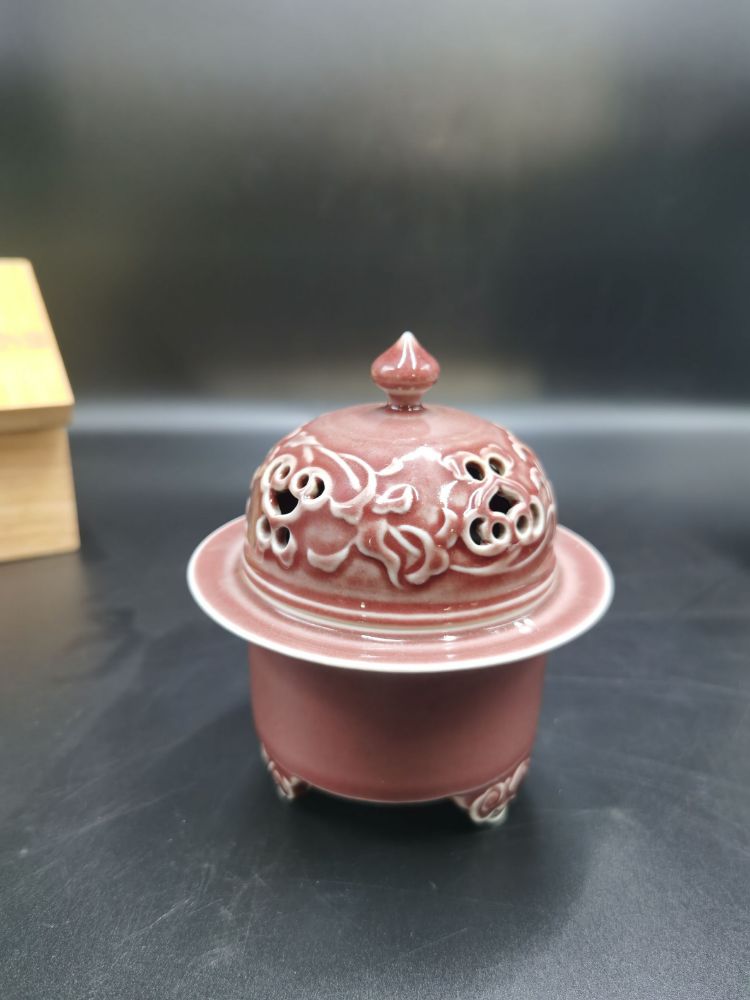 Picture of Jingdezhen Chinese-style Handcrafted Ceramic Incense Burner