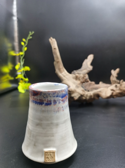 Picture of Handmade Kiln Change Glazed Japanese Style Ceramic Narrow-mouth Incense Burner