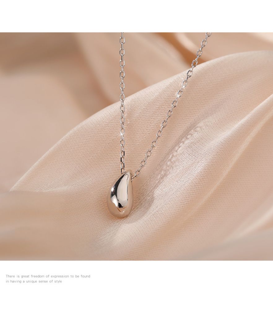 Picture of Titch S925 Silver Teardrop Pendant Necklace