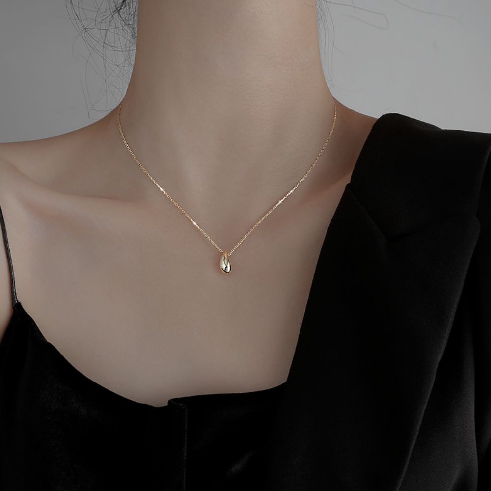 Picture of Titch S925 Silver Teardrop Pendant Necklace