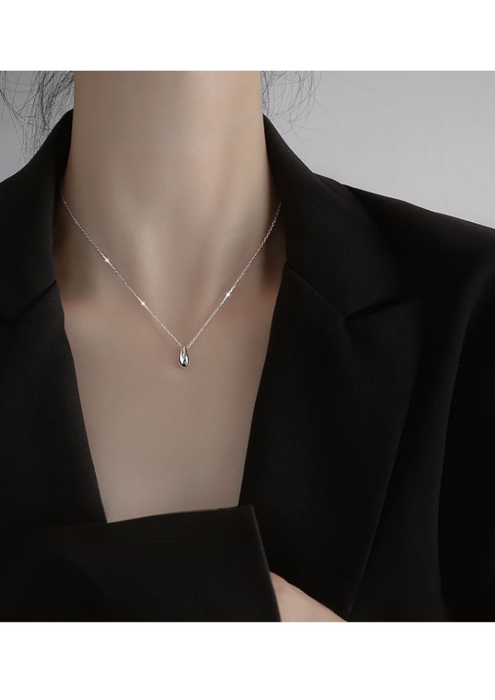 Picture of Titch S925 Silver Teardrop Pendant Necklace