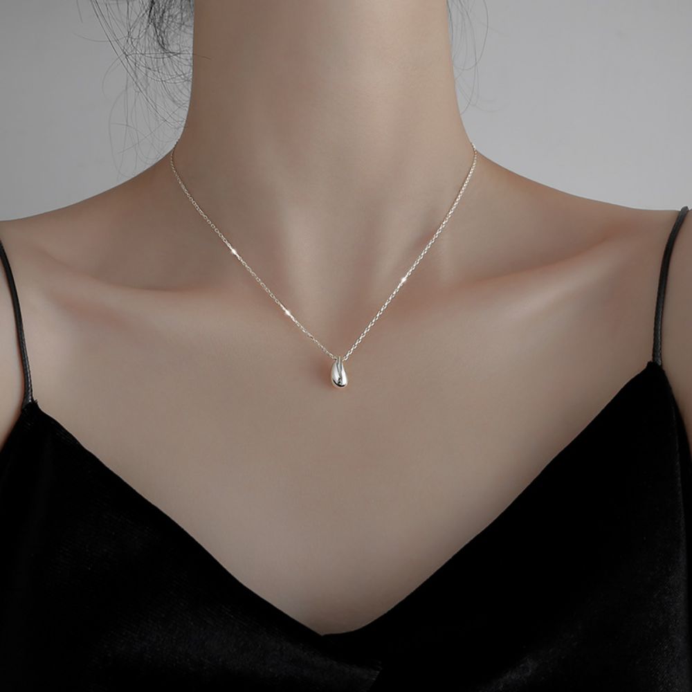 Picture of Titch S925 Silver Teardrop Pendant Necklace