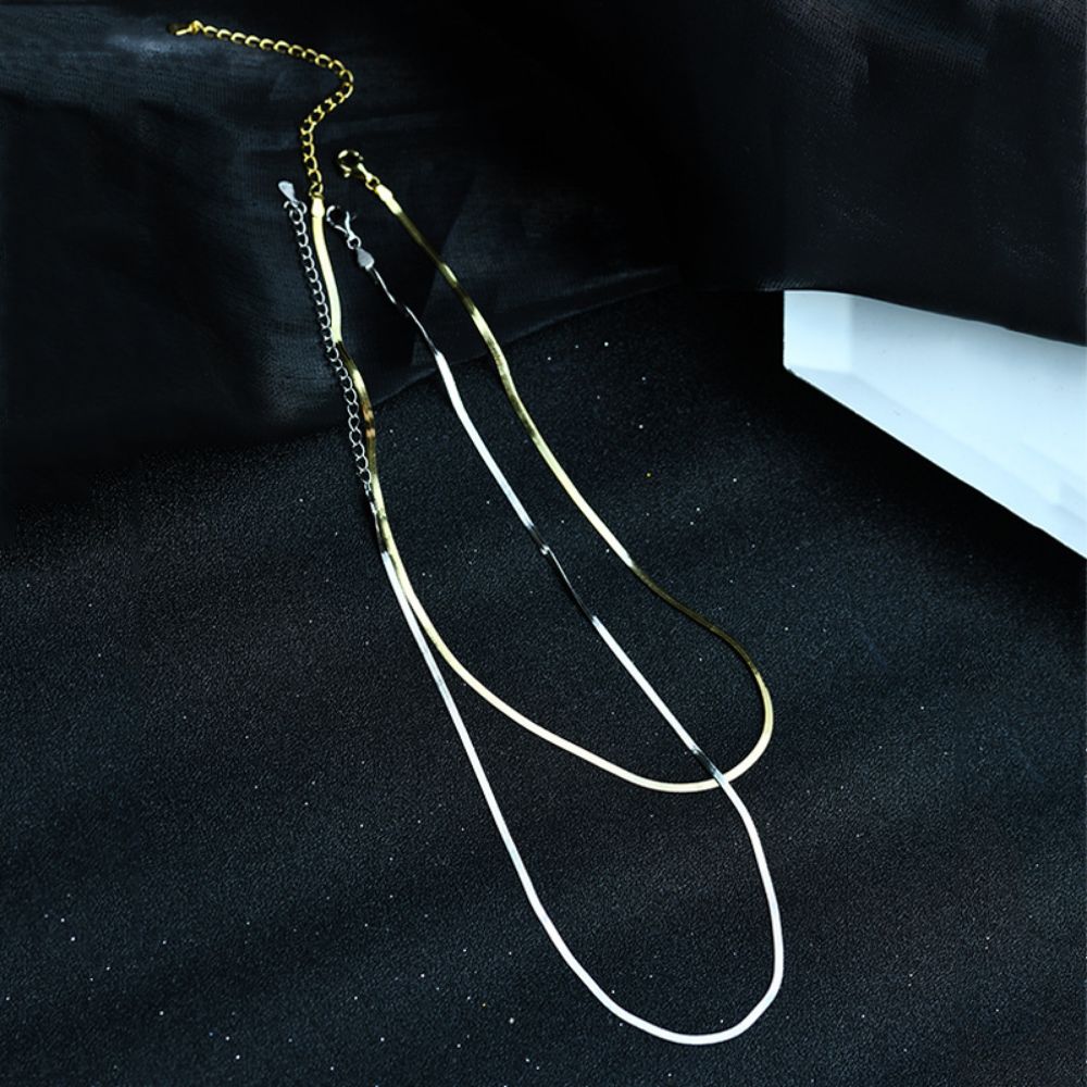 Picture of Titch 925 Silver Collarbone Blade Pendant Necklace