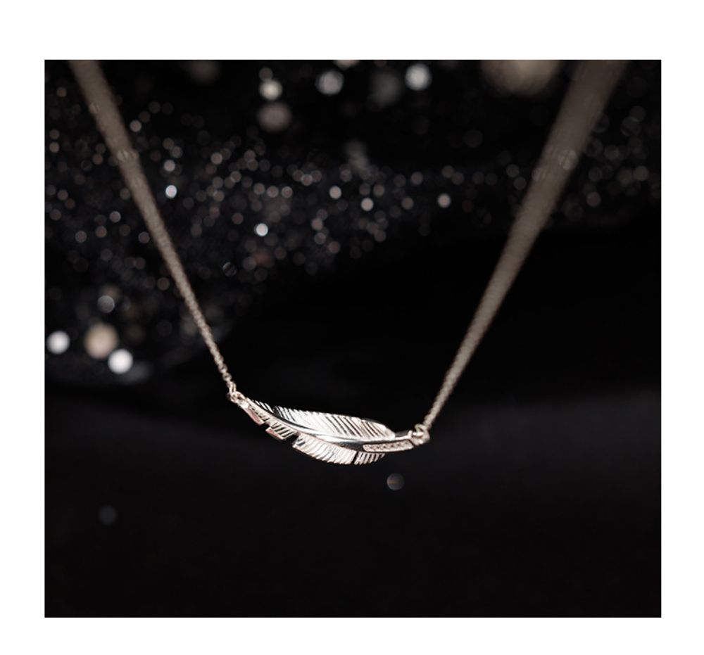 Picture of Titch 925 Silver Feather Necklace