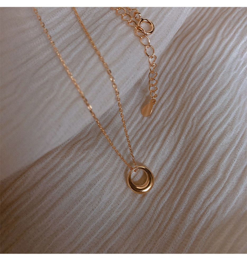 Picture of Titch S925 Silver Geometric Circle Necklace
