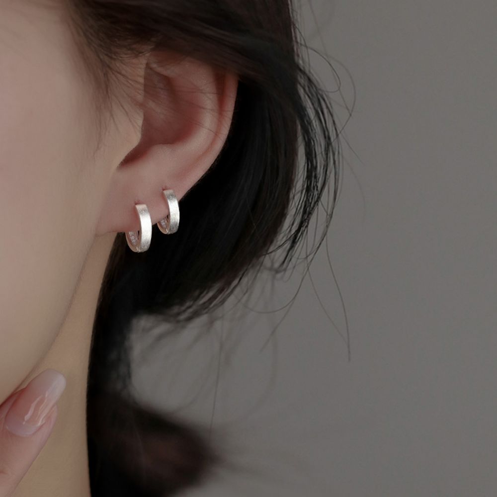 Picture of Tichi 999 pure silver brushed matte plain circle earrings