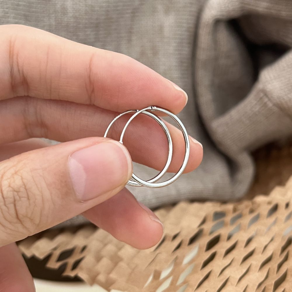 Picture of The Titchy 925 Sterling Silver Simple Hoop Earrings