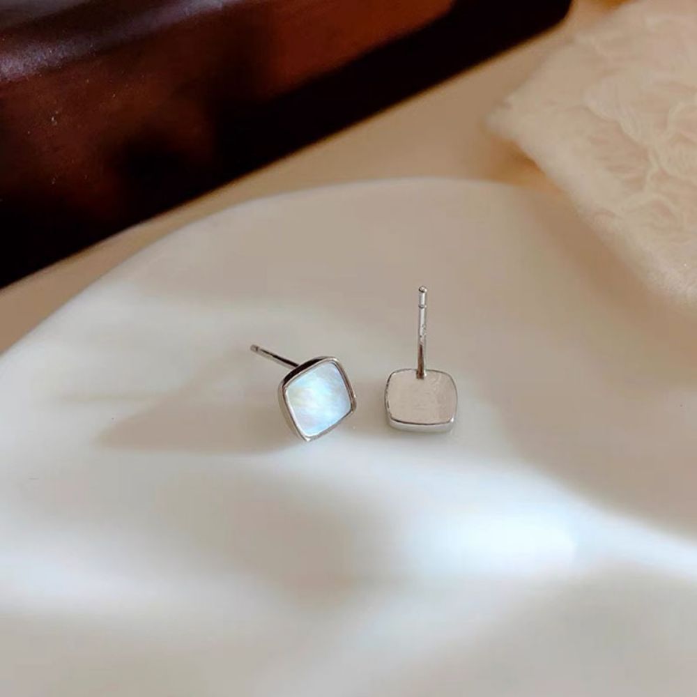 Picture of Ti S925 Silver Square Shell Earrings
