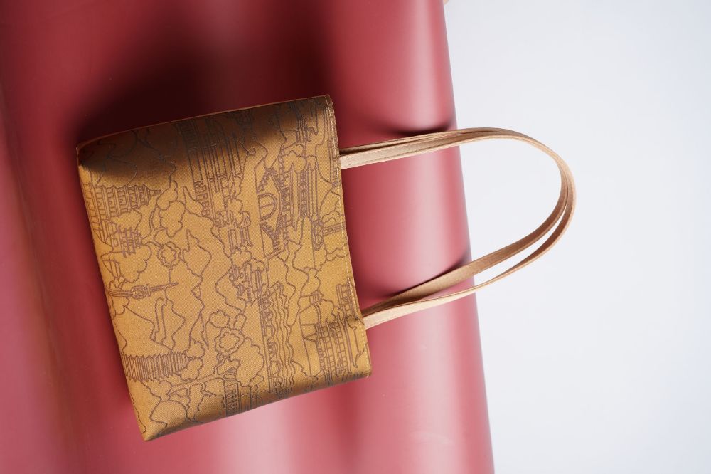 Picture of CITYWALK Silk Clutch Series -  Xi'an