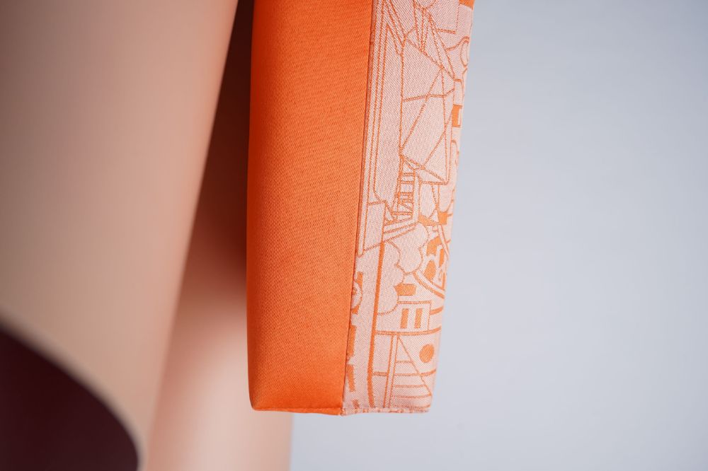 Picture of CITYWALK Silk Clutch Series -  Guangzhou