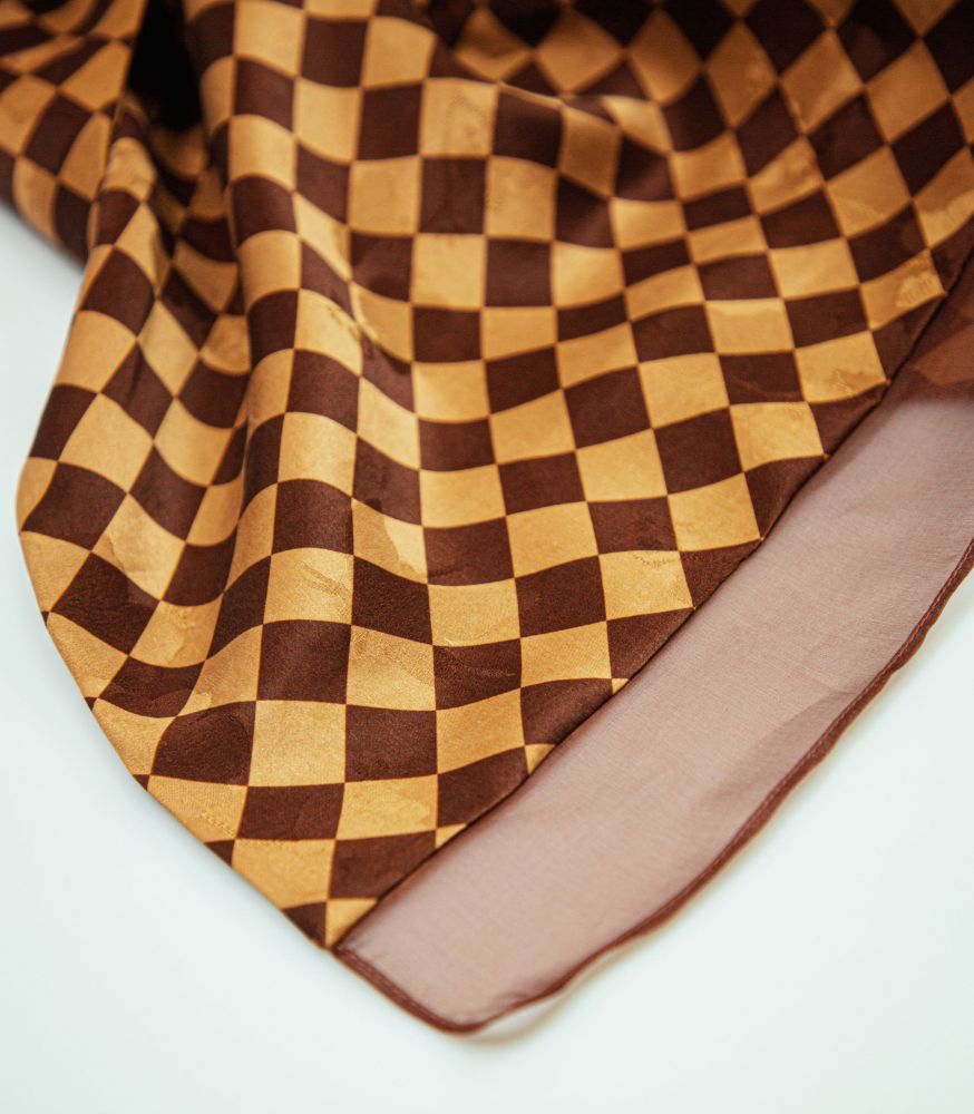 Picture of Xiangyun Yarn Double-Sided Shawl