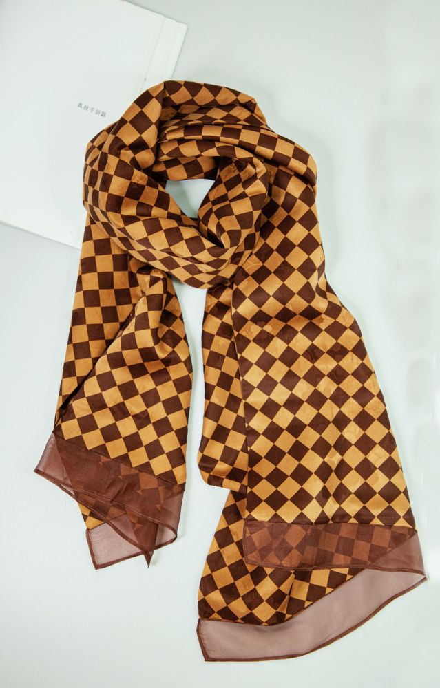 Picture of Xiangyun Yarn Double-Sided Shawl