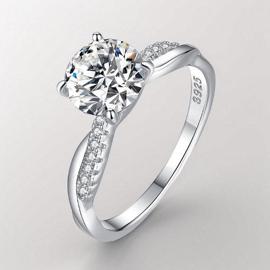 Picture of 925 silver ring with four-prong wrapped moissanite