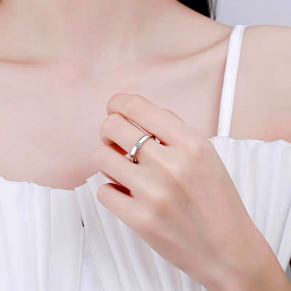 Picture of 925 silver square stylish Moissanite ring